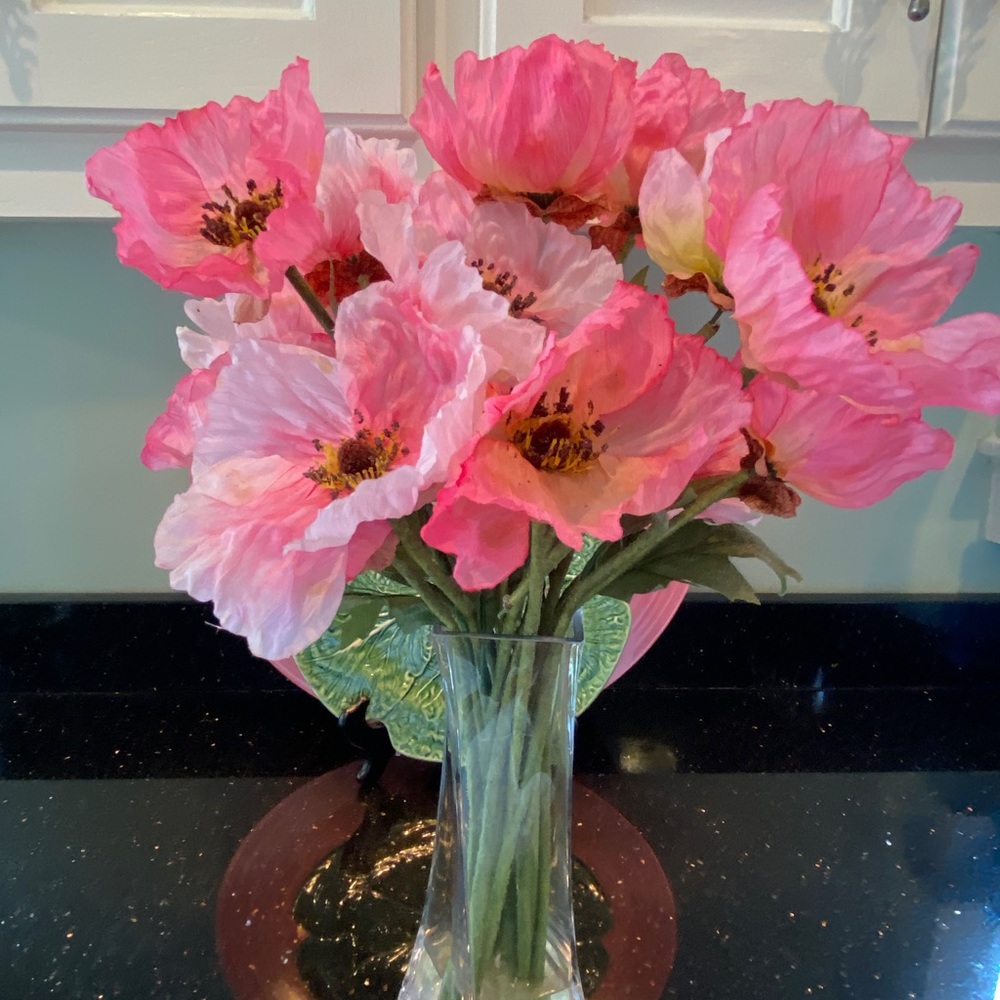 Vase with flowers in excellent condition